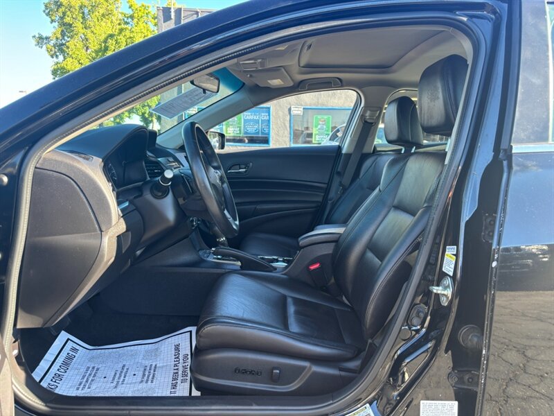 Used 2015 Acura ILX FWD image 9
