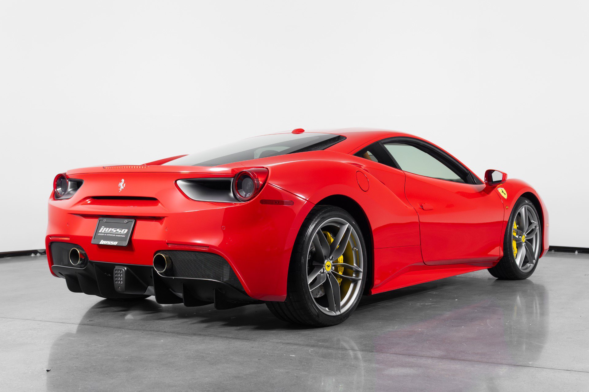 Used 2017 Ferrari 488 GTB RWD image 30