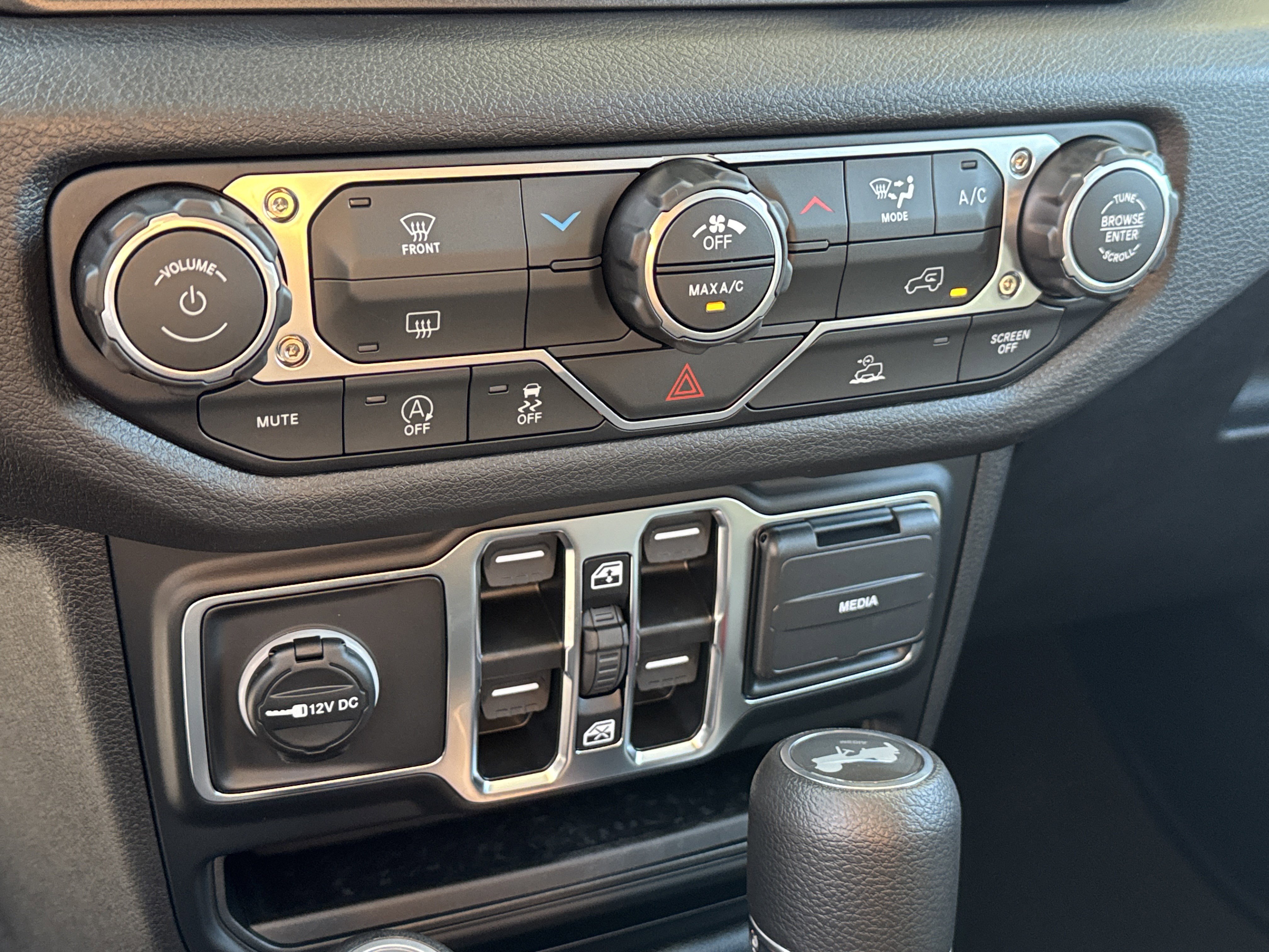 New 2025 Jeep Wrangler Sport S AWD/4WD image 34