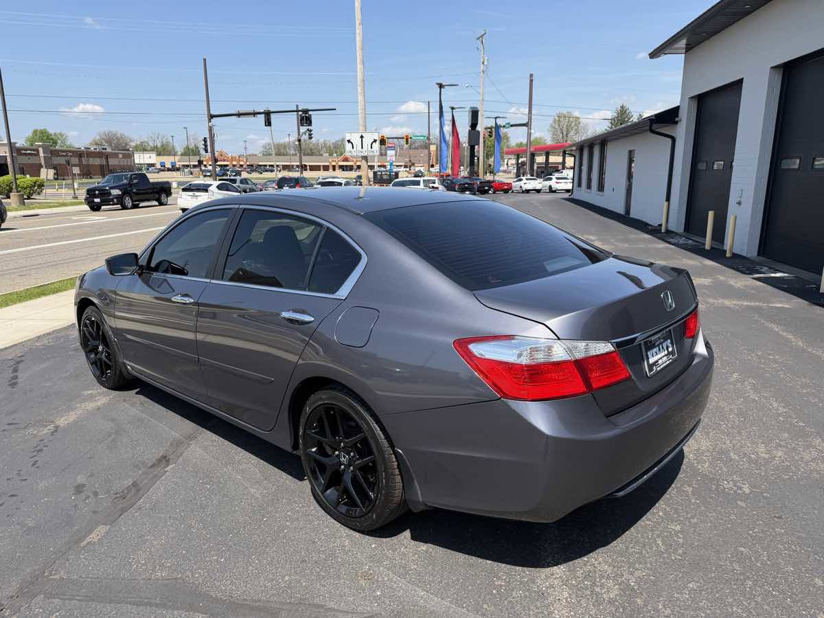 Used 2015 Honda Accord LX image 4