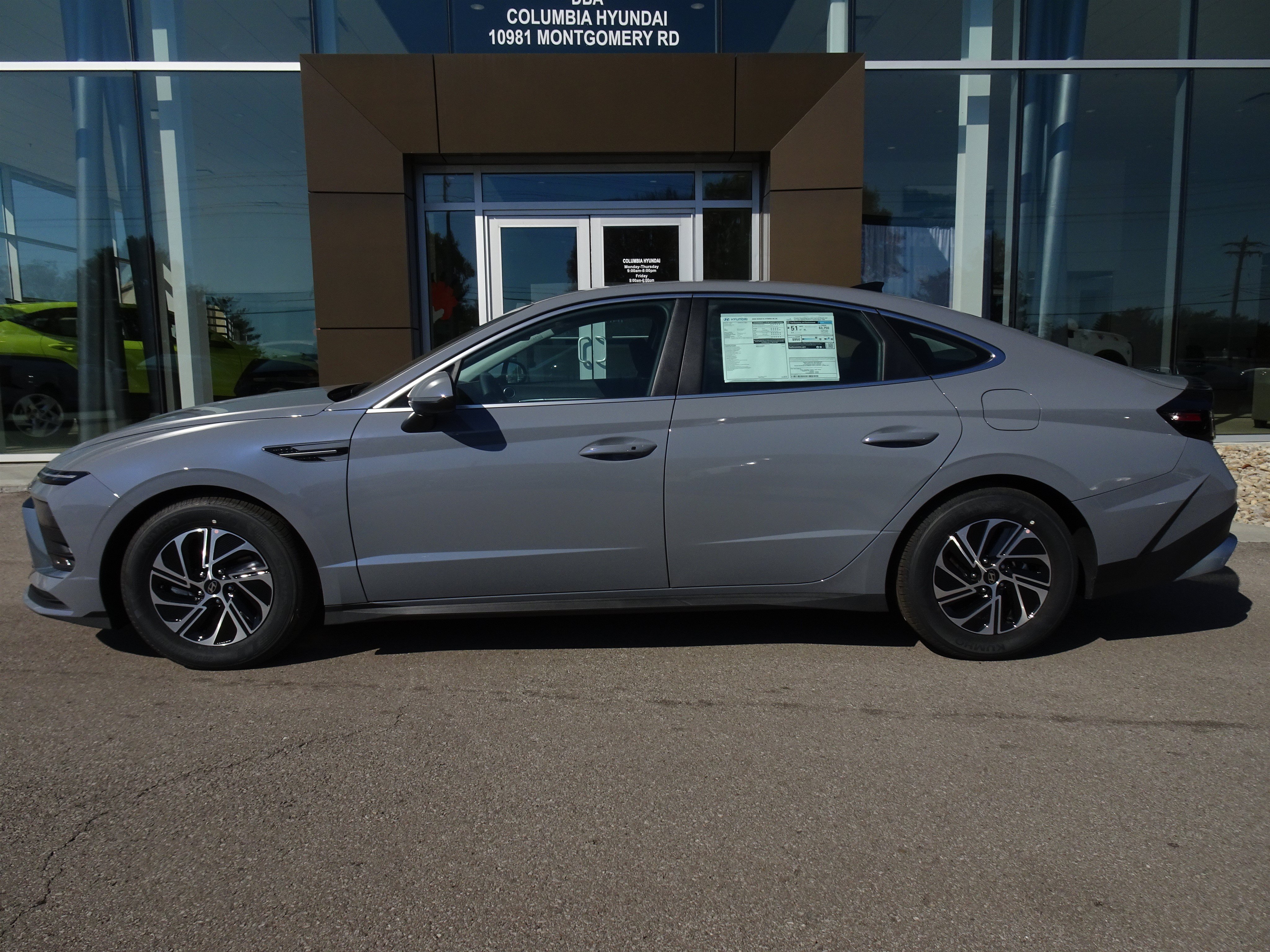 New 2026 Hyundai Sonata Blue FWD image 2