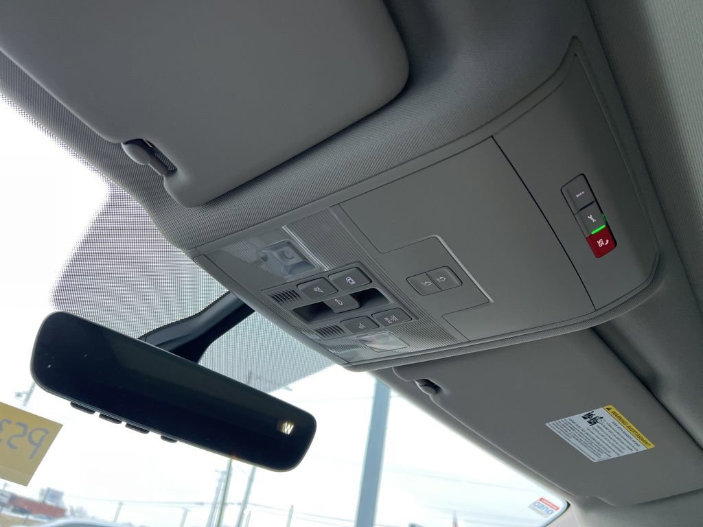 Used 2023 Volkswagen Atlas SE w/ Panoramic Sunroof Package image 23