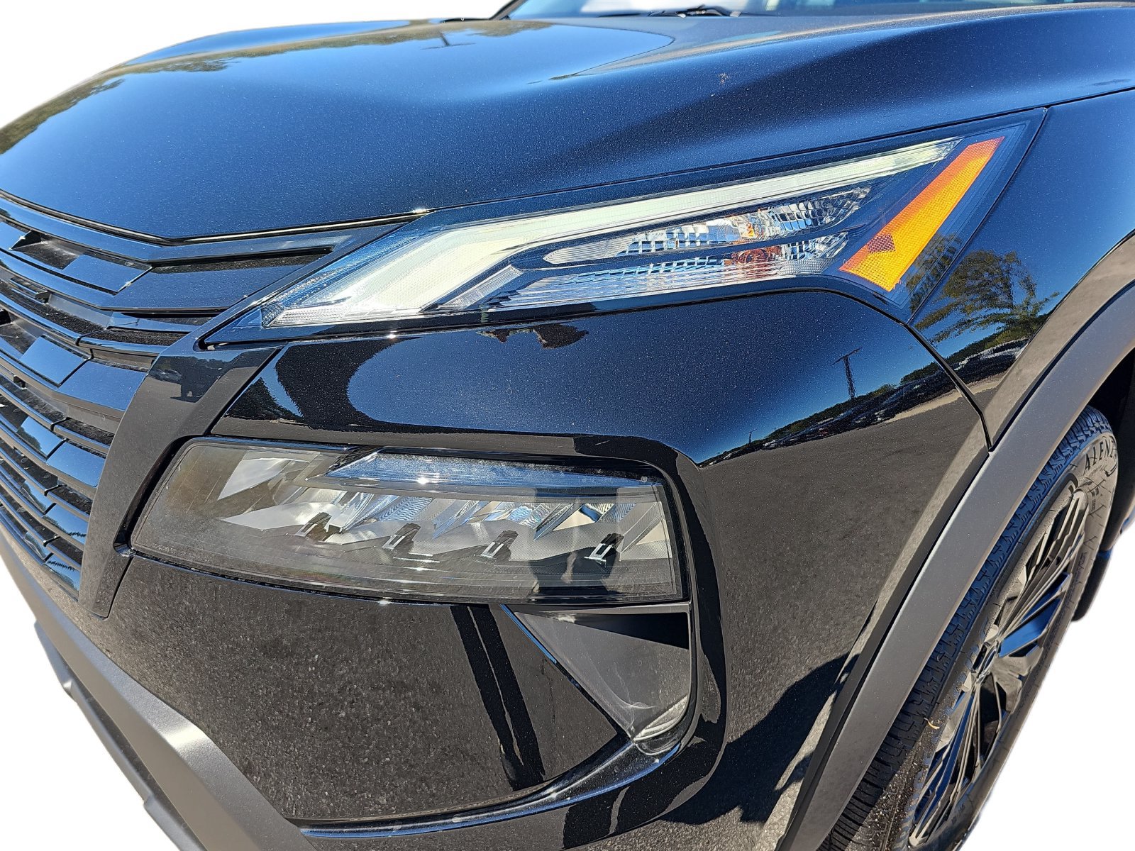 New 2027 Nissan Rogue Dark Armor FWD image 32