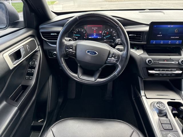 Used 2020 Ford Explorer XLT w/ Equipment Group 202A image 21