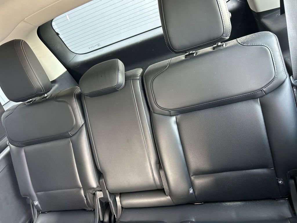 Used 2025 Ford Expedition Max Platinum AWD/4WD image 12