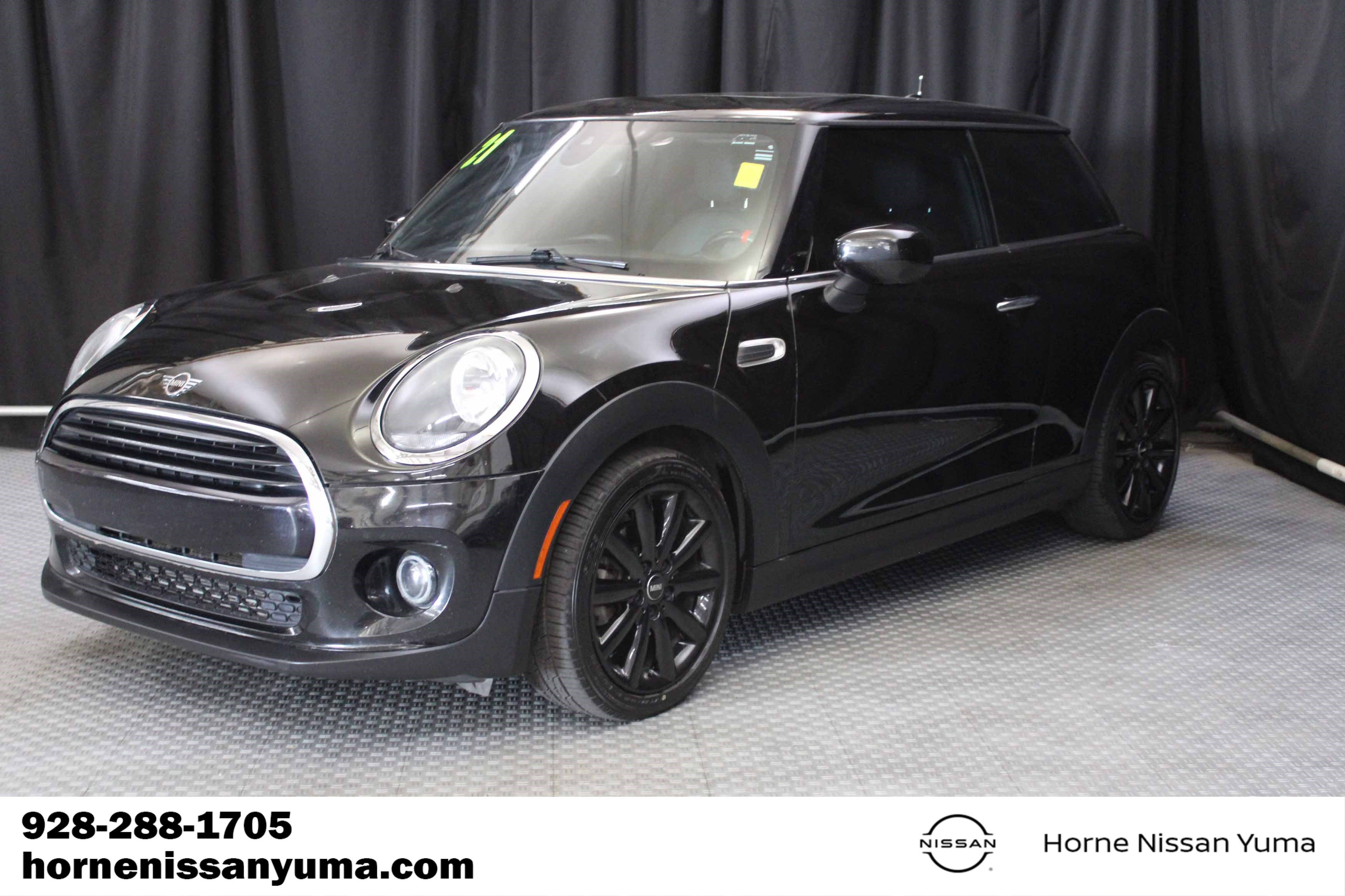 Used 2021 MINI Cooper 2-Door Hardtop FWD image 3