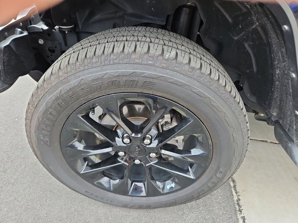 Used 2021 Jeep Wrangler Unlimited Sahara w/ Cold Weather Group image 33