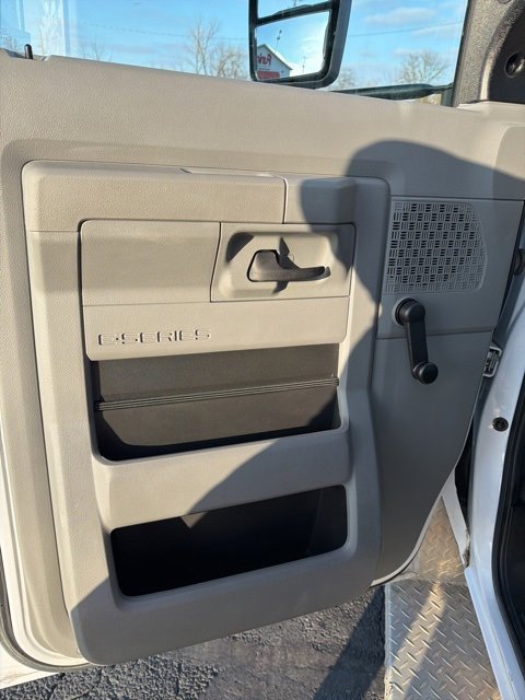 Used 2019 Ford E-350 and Econoline 350 Super Duty w/ Shuttle Bus Prep Package image 9