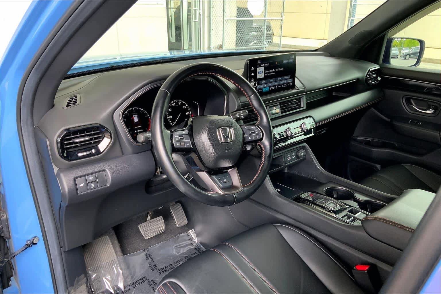 Used 2024 Honda Pilot TrailSport image 18