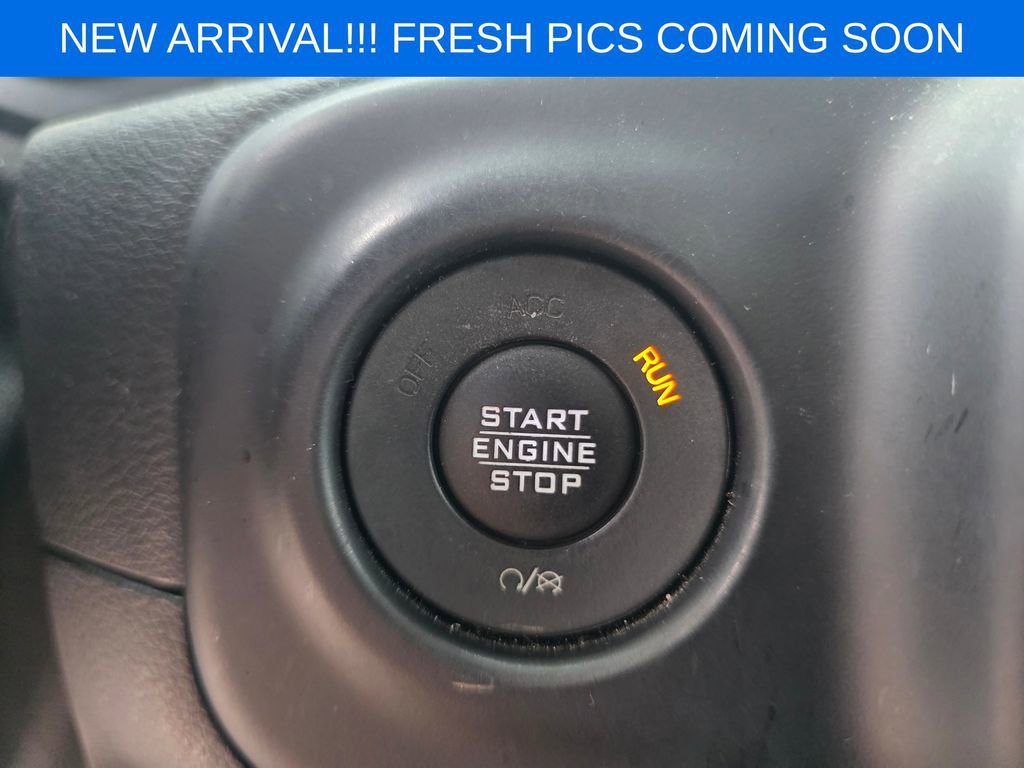 Used 2019 Jeep Wrangler Sport image 10