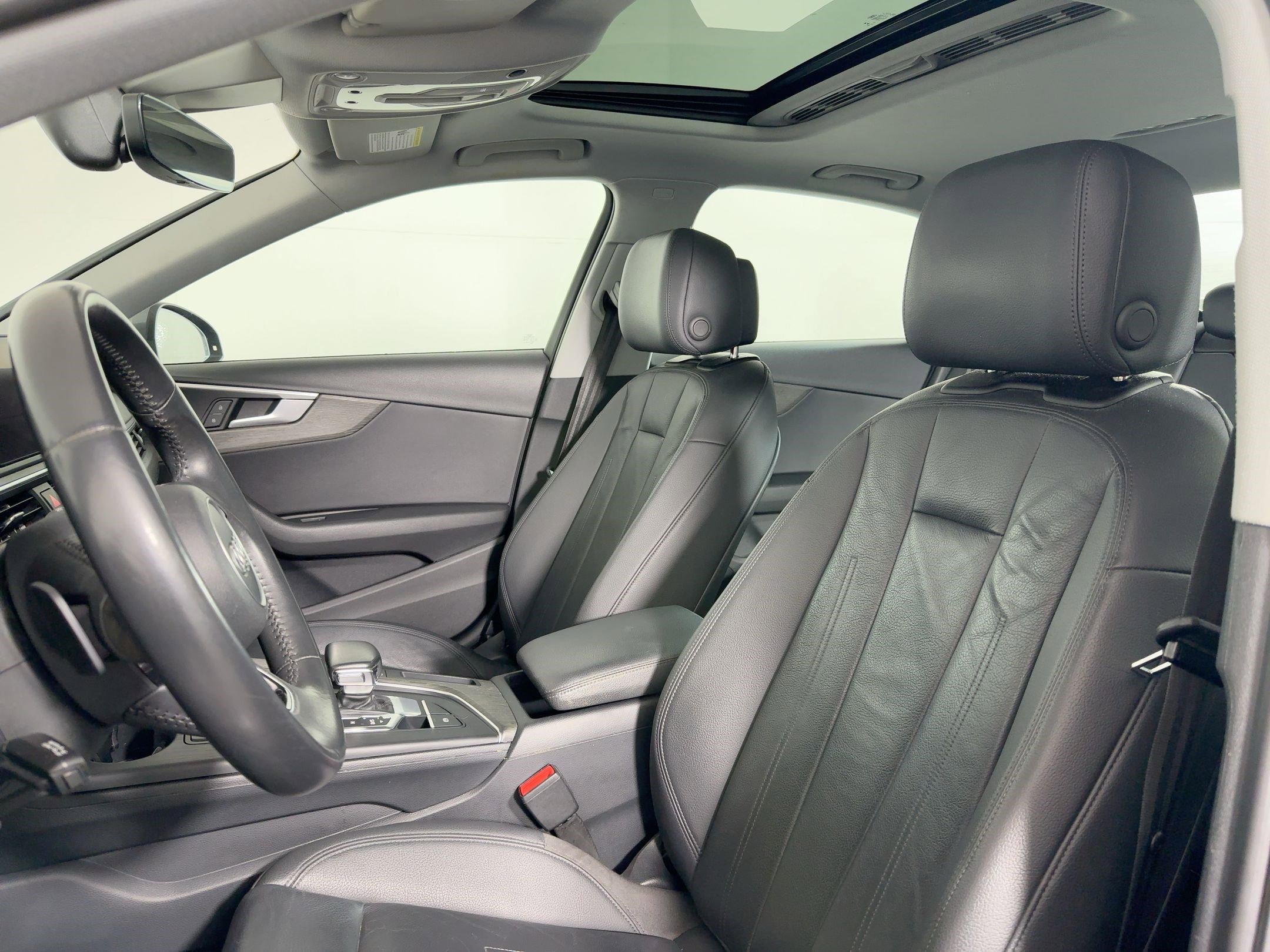 Used 2019 Audi A4 2.0T Premium image 21