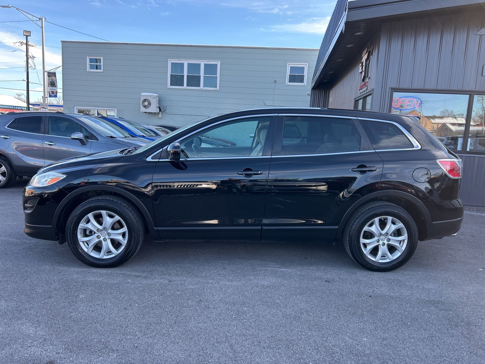 Used 2011 MAZDA CX-9 Sport image 2