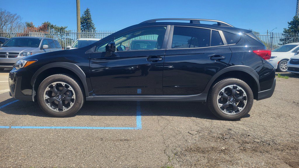 Used 2023 Subaru Crosstrek 2.0i Premium image 6
