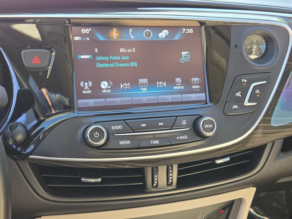 Used 2020 Buick Envision Premium w/ LPO, Active Package AWD/4WD image 19