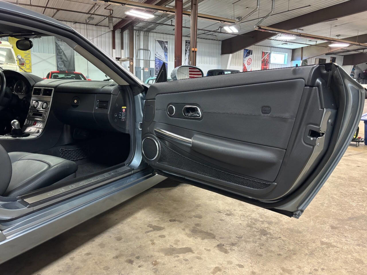 Used 2004 Chrysler Crossfire Coupe RWD image 21