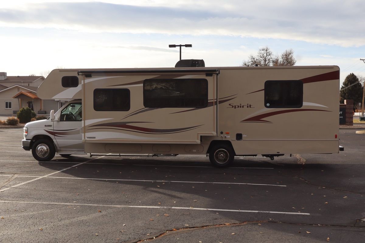 Used 2015 Ford E-450 and Econoline 450 Super Duty w/ Motorhome Prep Package image 9