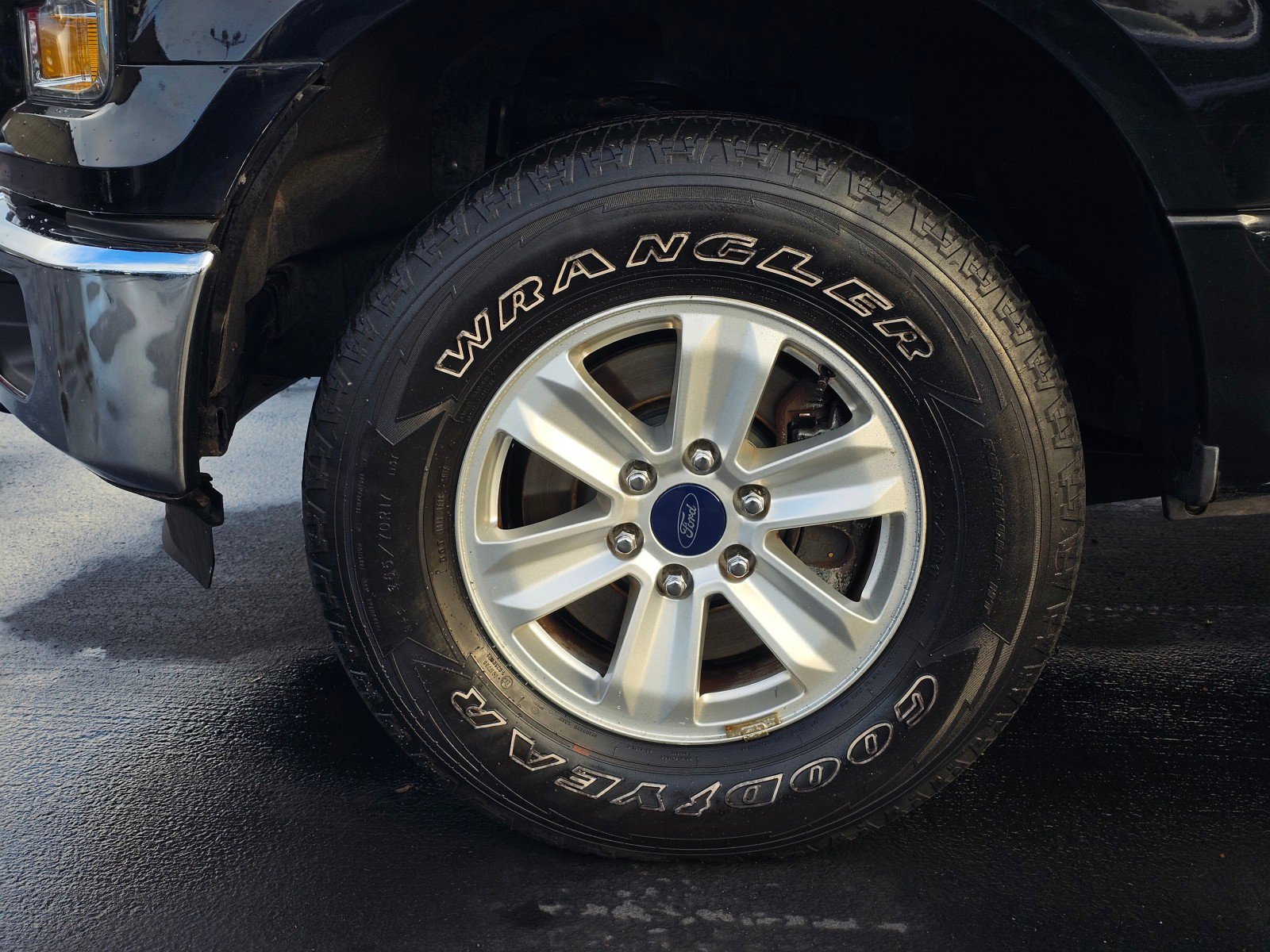 Used 2016 Ford F150 XLT image 9