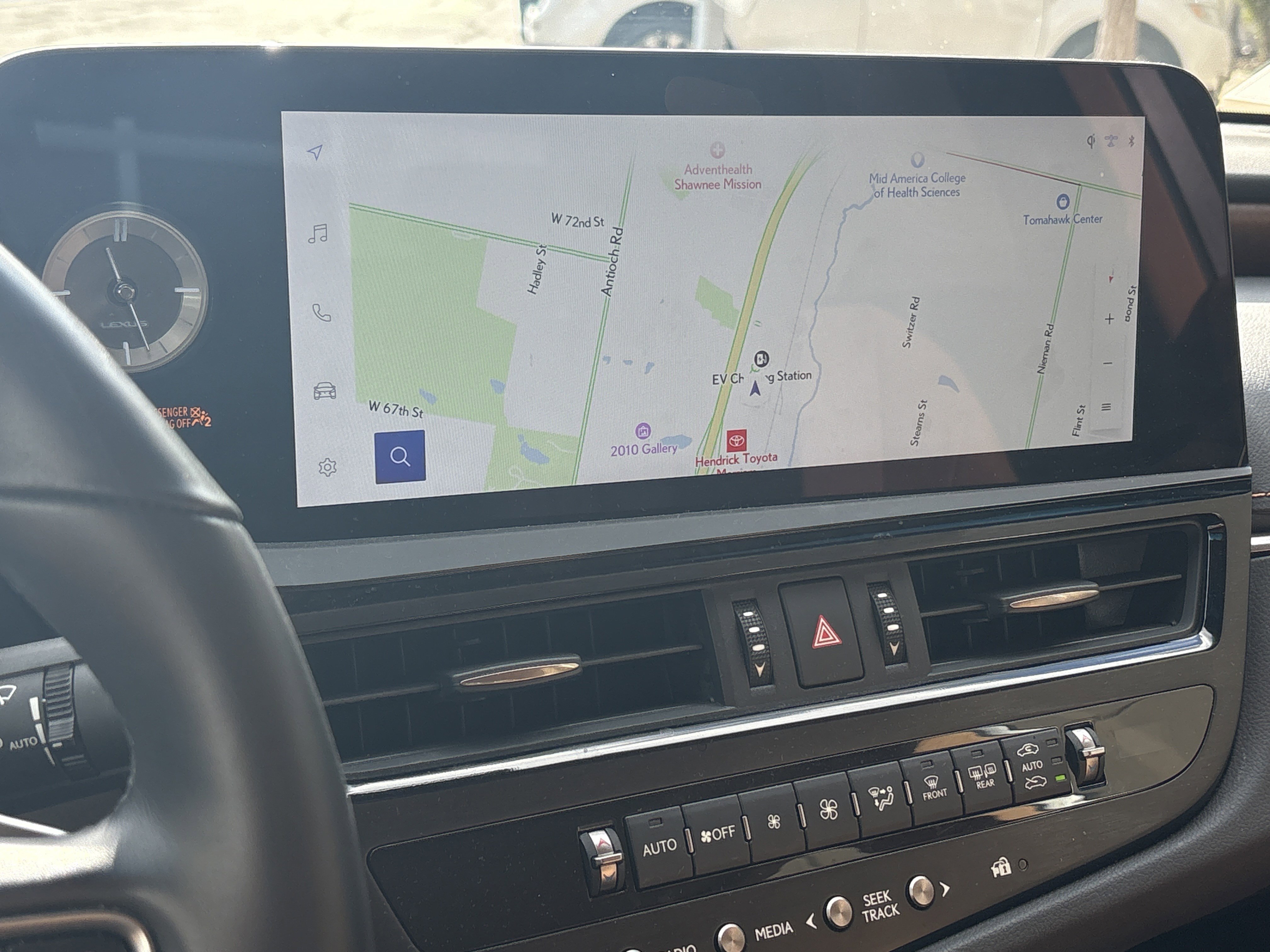 Certified 2025 Lexus ES 350 w/ Premium Package image 24