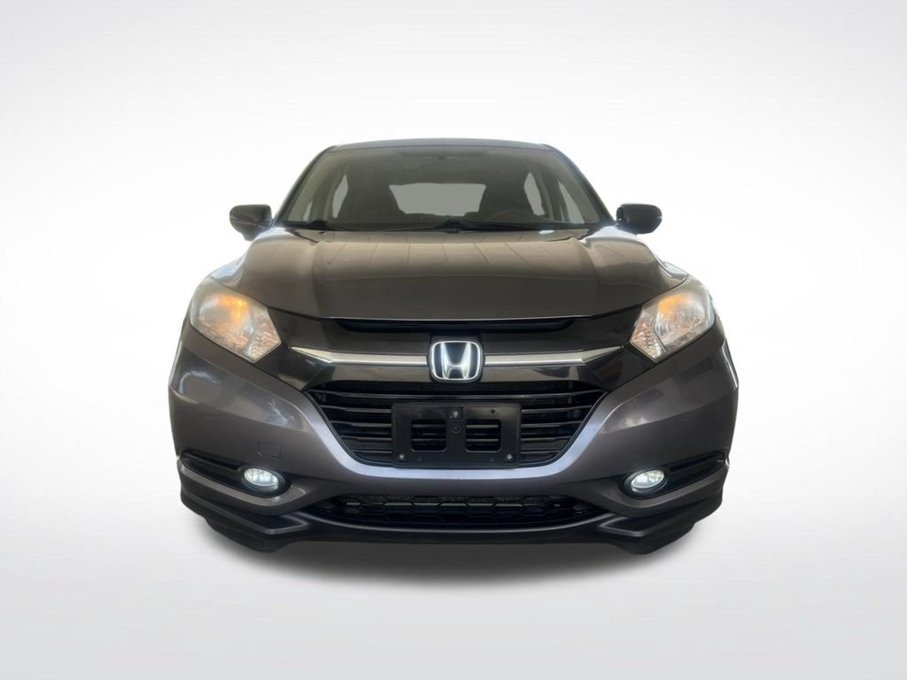 Used 2017 Honda HR-V EX image 2
