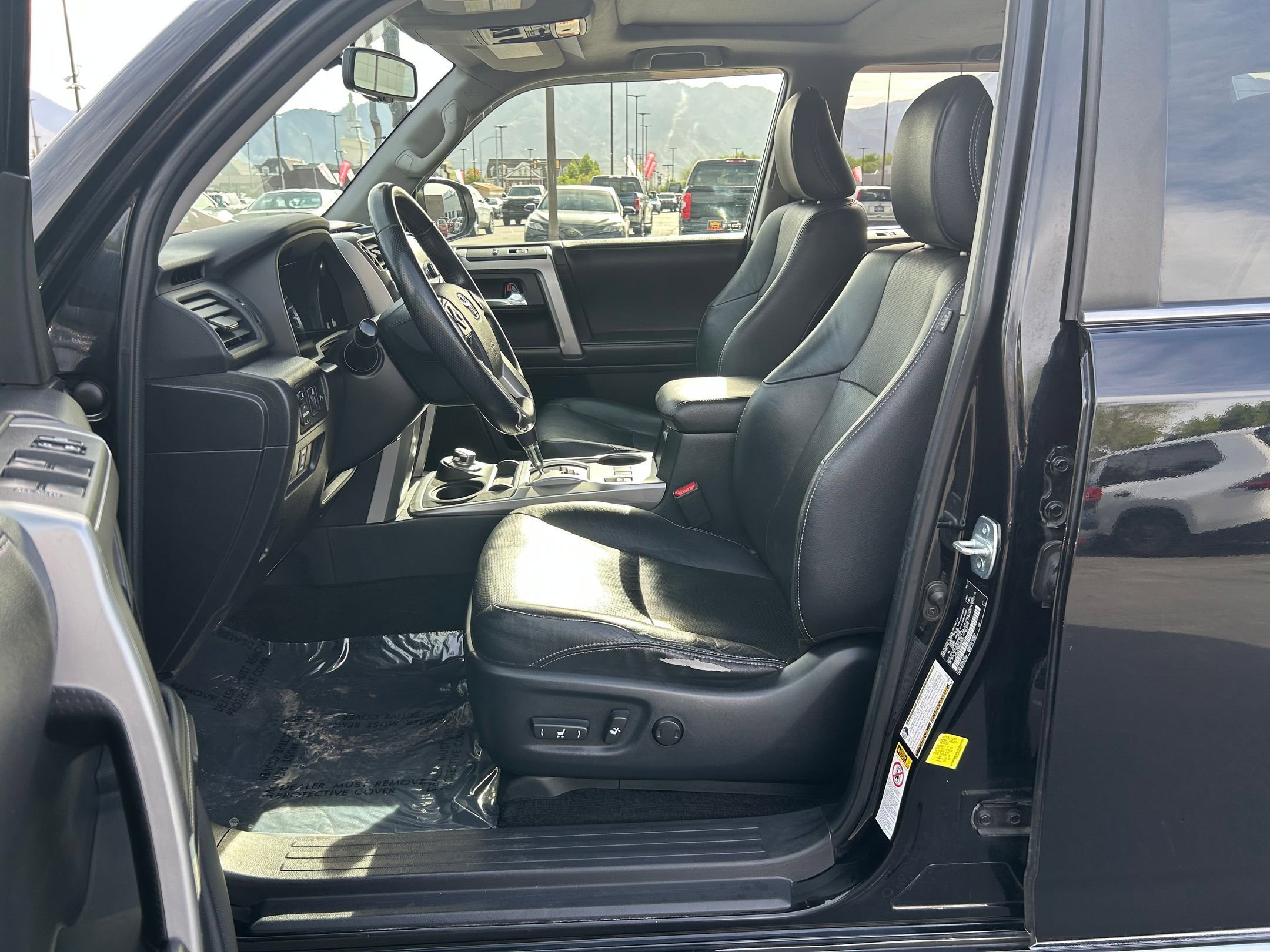 Used 2017 Toyota 4Runner Limited AWD/4WD image 12