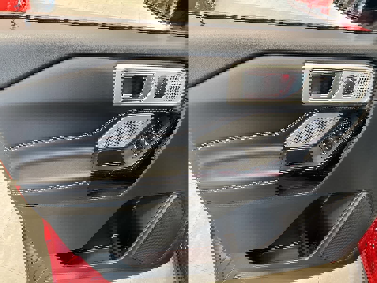 Used 2023 Ford Explorer ST w/ Equipment Group 401A image 19