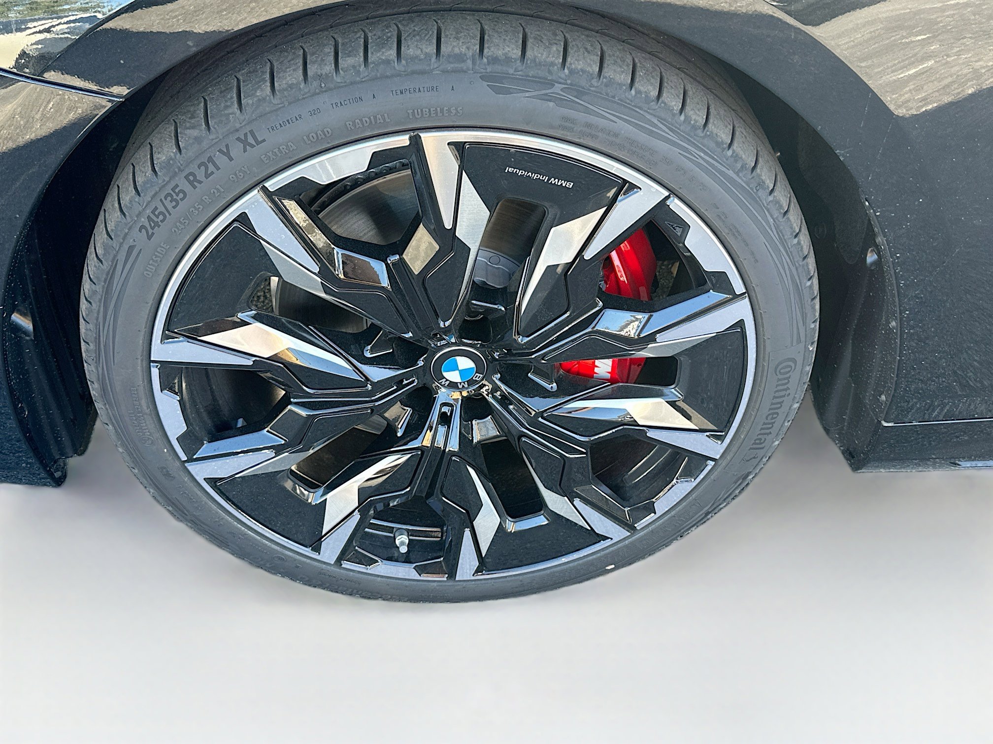 New 2026 BMW 540i xDrive w/ M Sport Package image 26