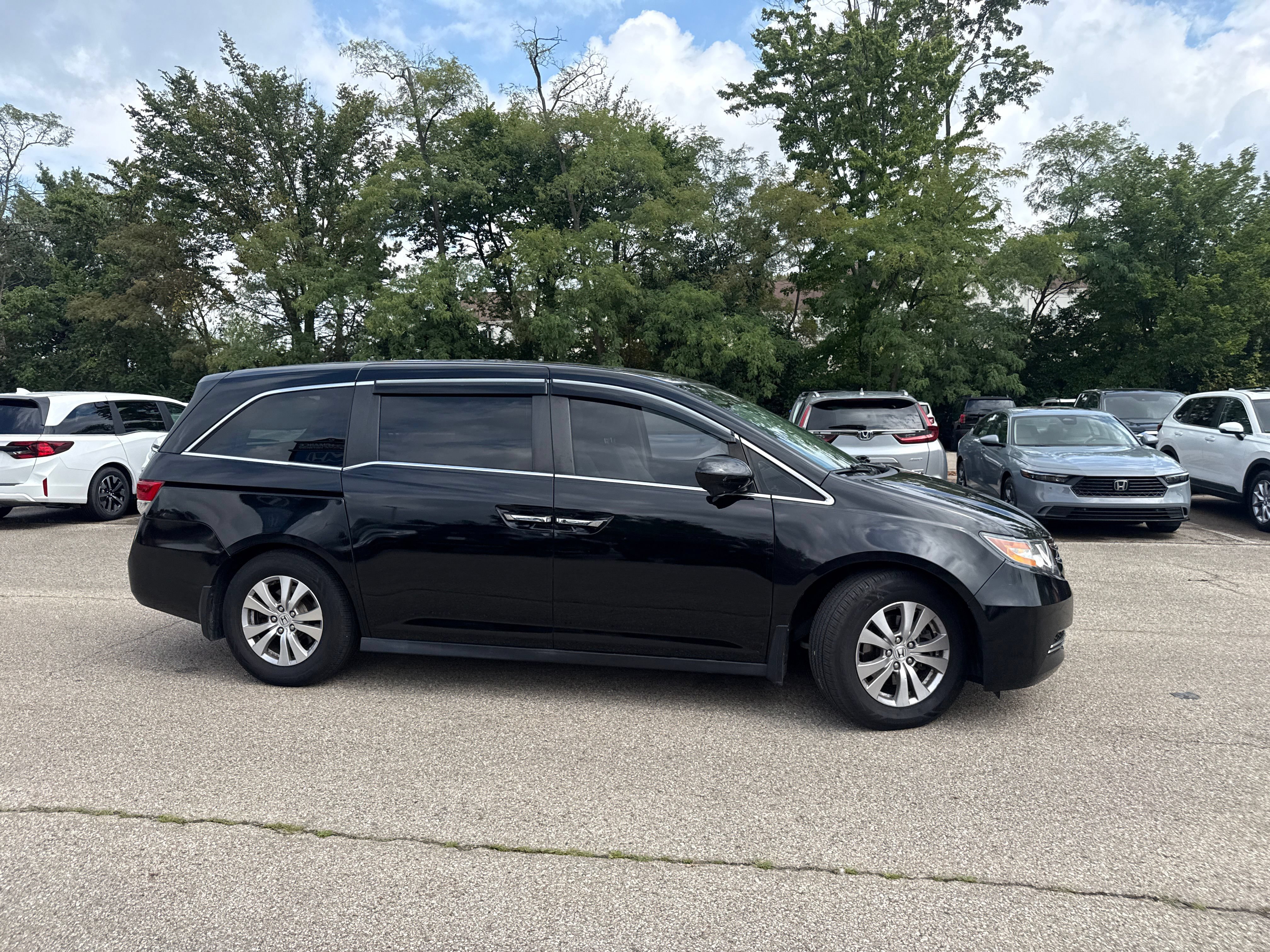 Used 2016 Honda Odyssey EX-L image 25