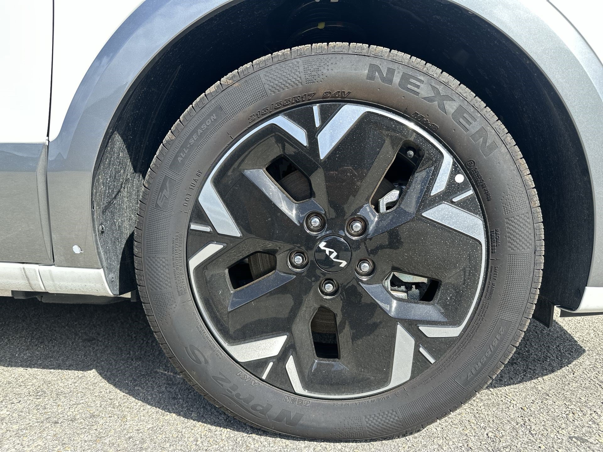 New 2025 Kia Niro Wave w/ Wave Preserve Package FWD image 11