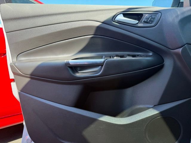 Used 2019 Ford Escape Titanium AWD/4WD image 12