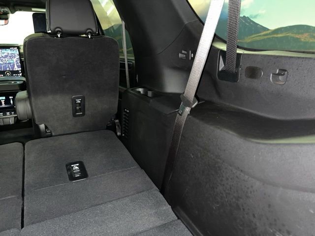 Used 2025 GMC Yukon XL AT4 Ultimate image 68