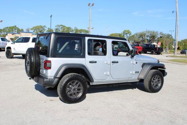 Used 2024 Jeep Wrangler Sport S image 11