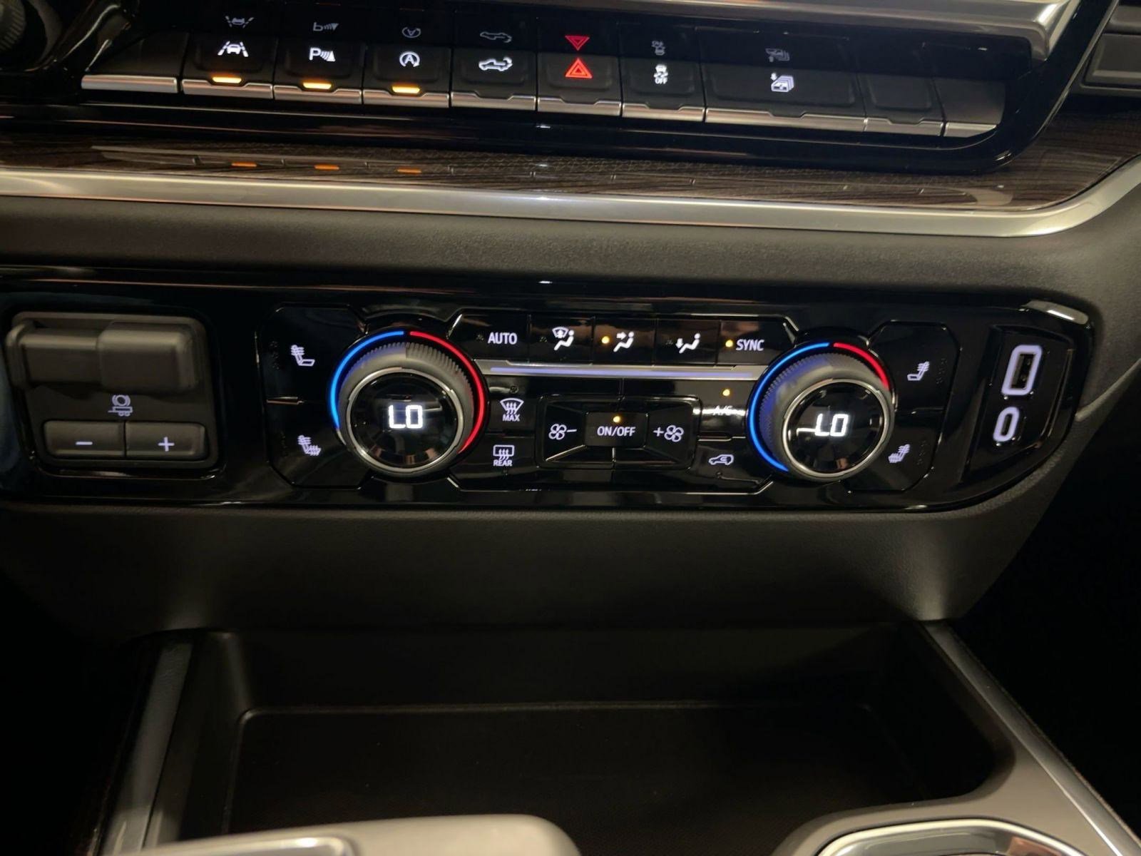 Used 2025 Chevrolet Silverado 1500 RST w/ Convenience Package II image 18