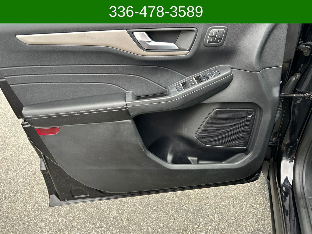 Used 2021 Ford Escape SEL w/ Technology Package FWD image 10