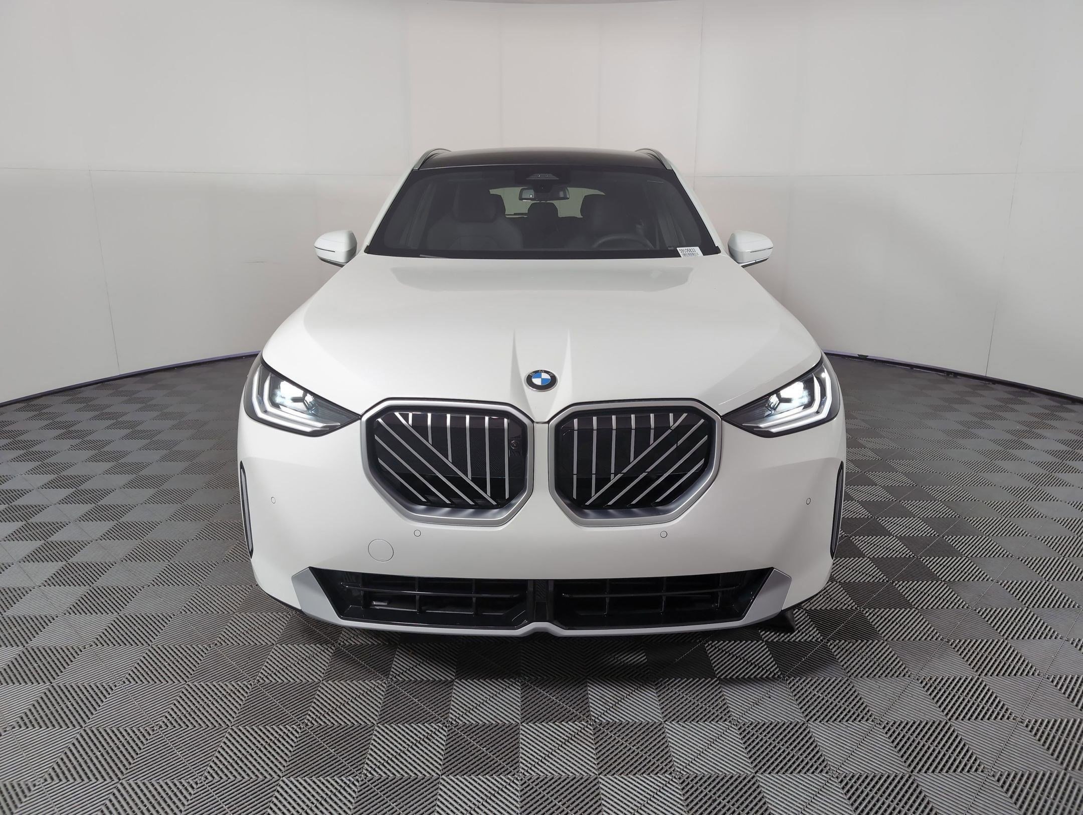 Used 2025 BMW X3 xDrive30i w/ Premium Package image 5