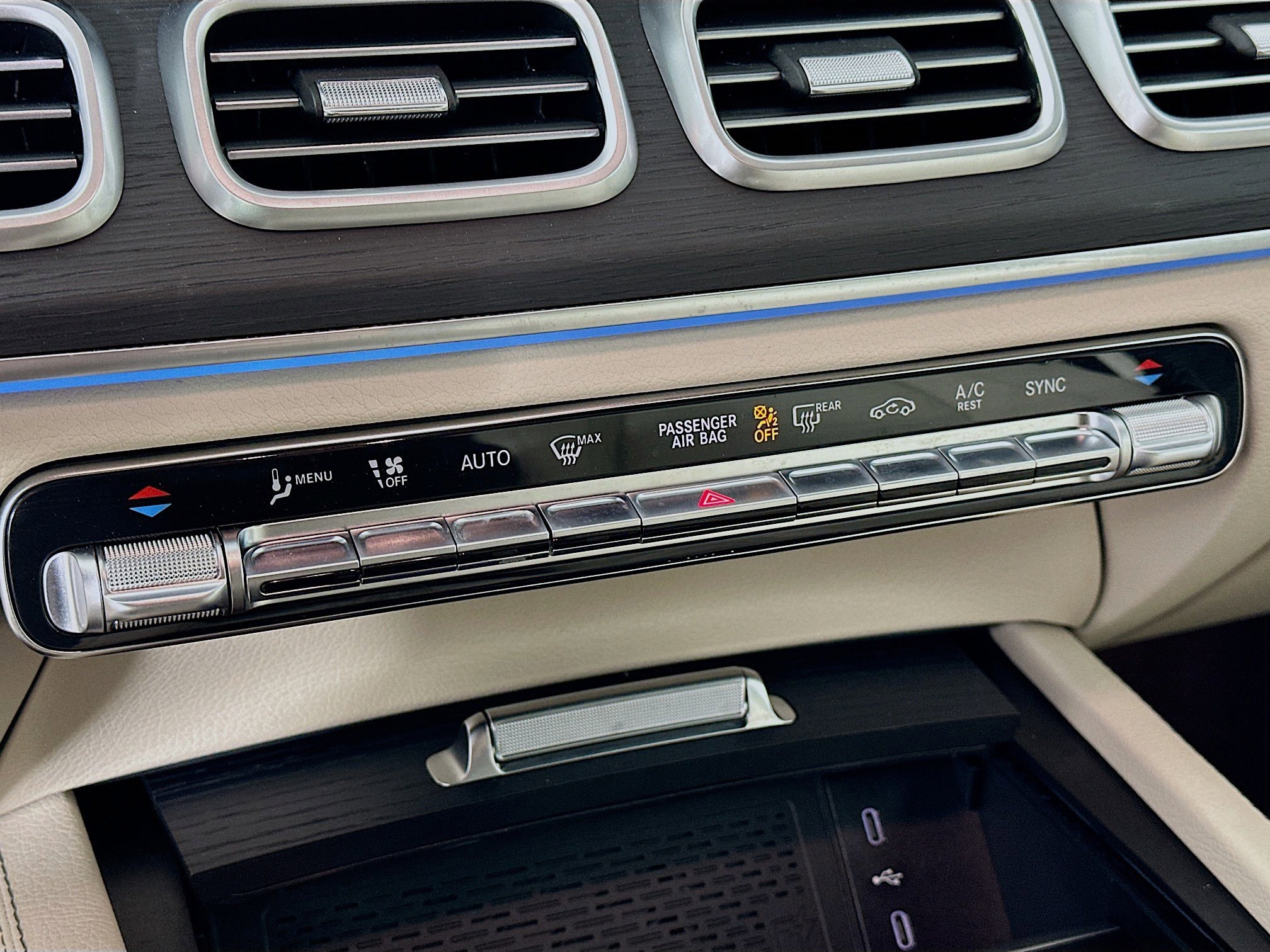 Certified 2025 Mercedes-Benz GLS 450 4MATIC image 20