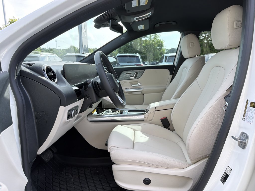 Certified 2026 Mercedes-Benz GLA 250 4MATIC image 11