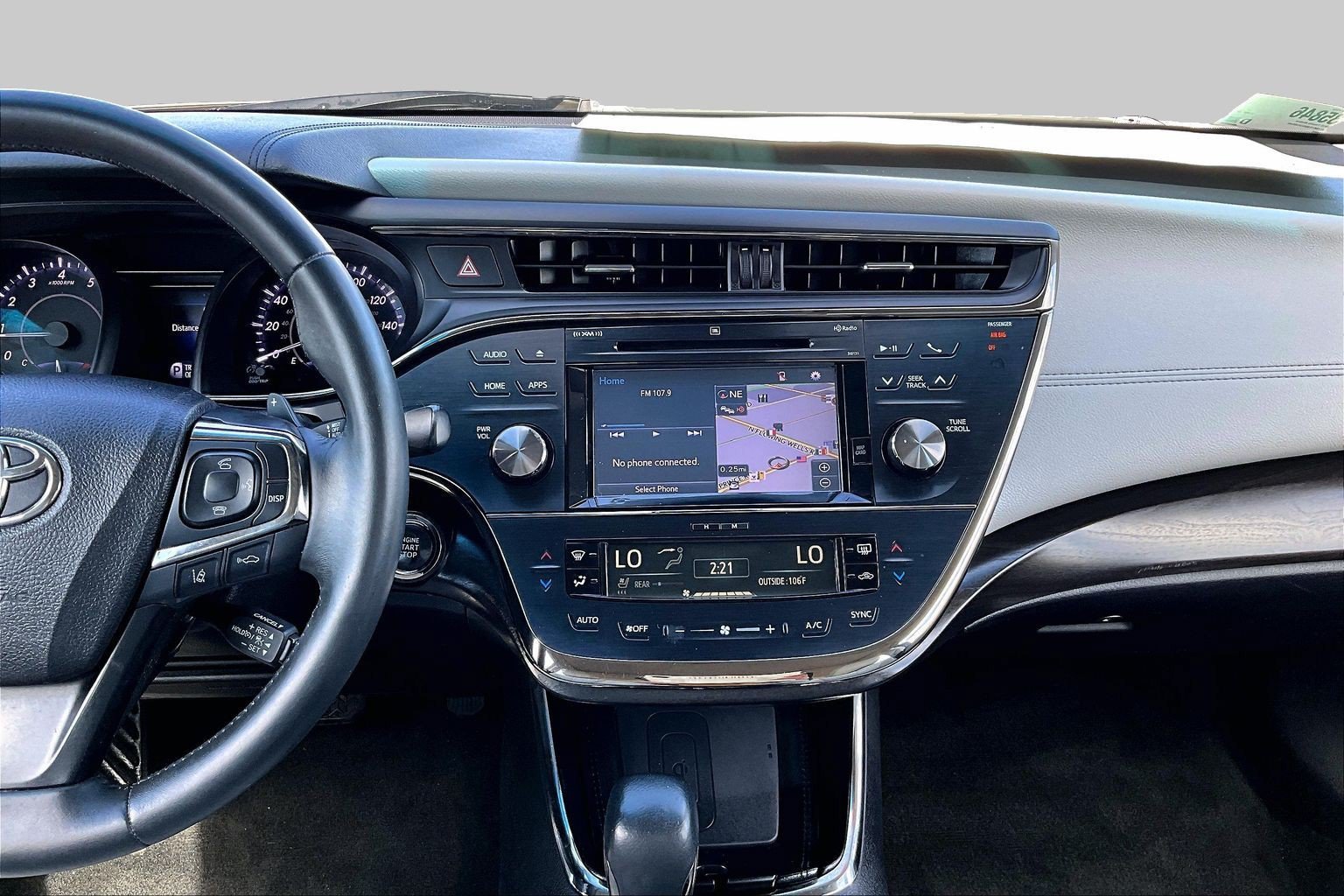 Used 2016 Toyota Avalon Limited w/ Toyota Safety Sense Package FWD image 6