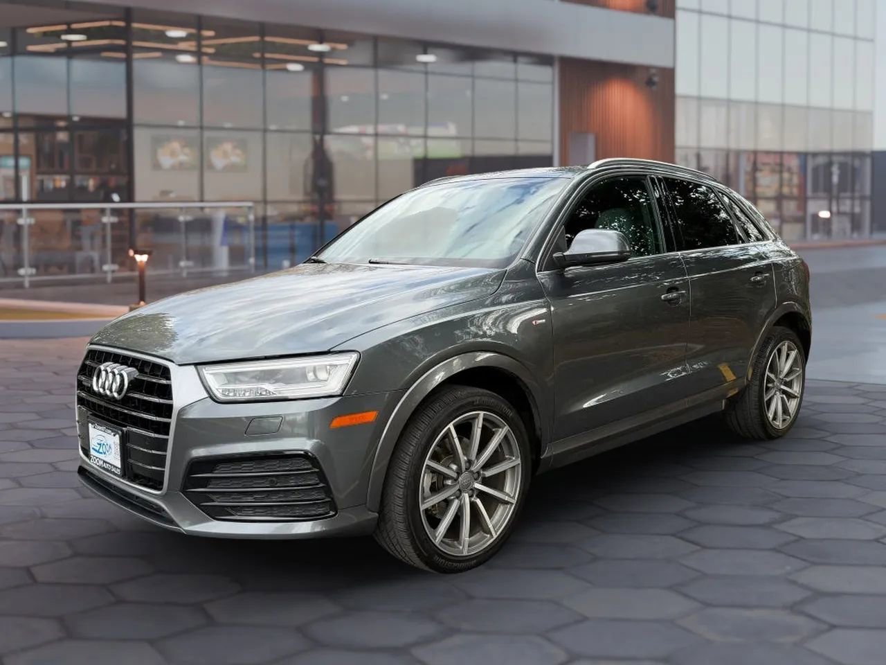 Used 2018 Audi Q3 2.0T Premium Plus AWD/4WD image 4