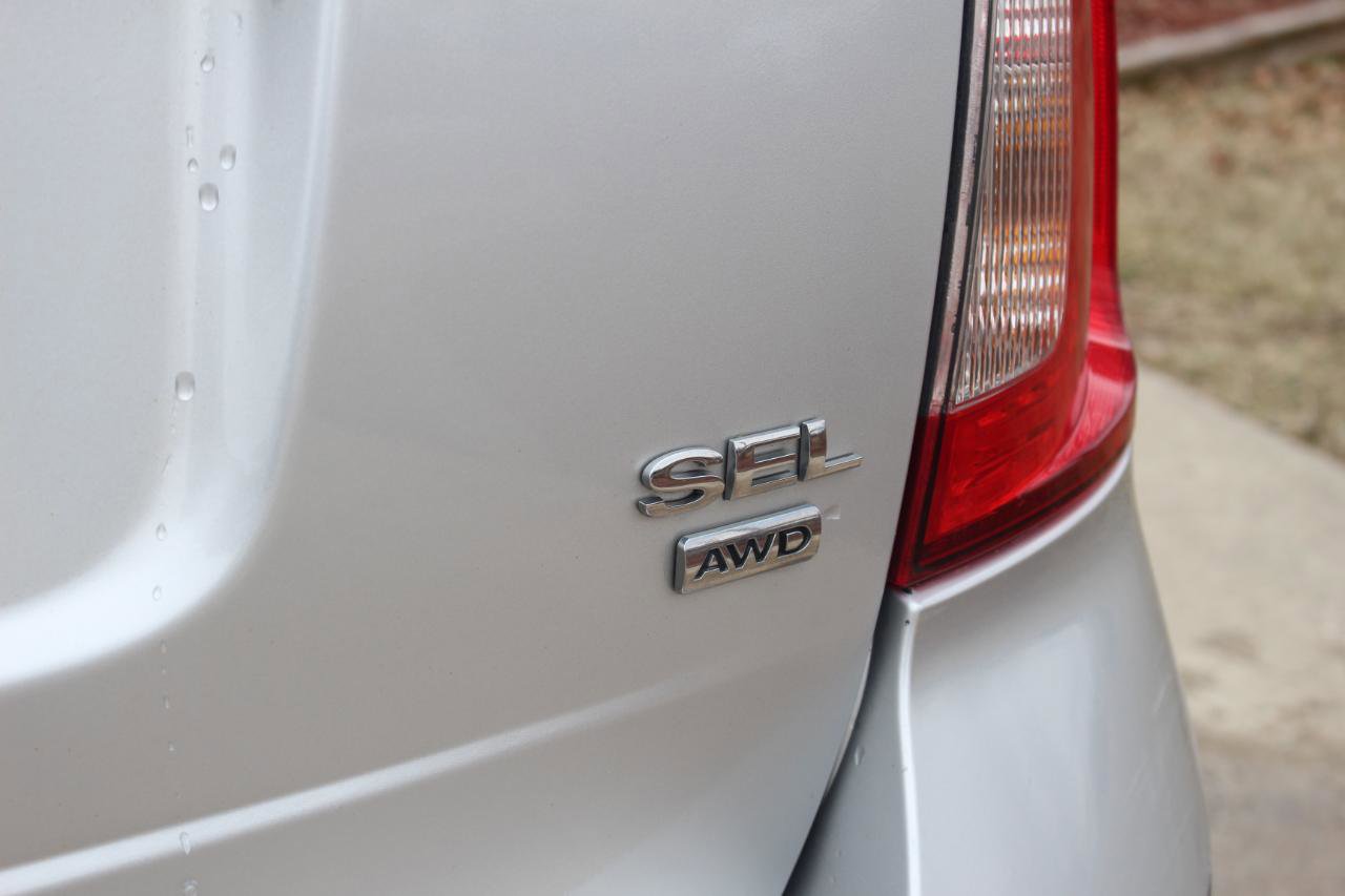Used 2012 Ford Edge SEL AWD/4WD image 46