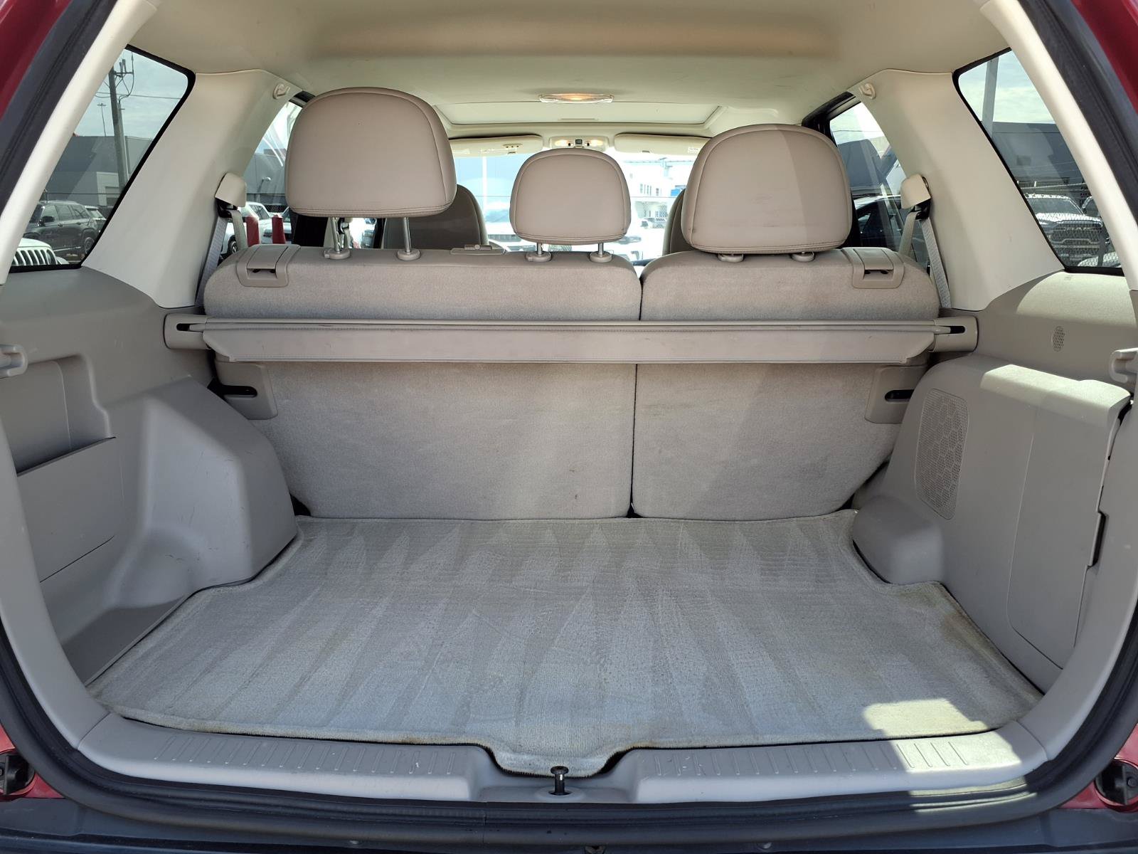 Used 2010 Mercury Mariner Premier FWD image 14
