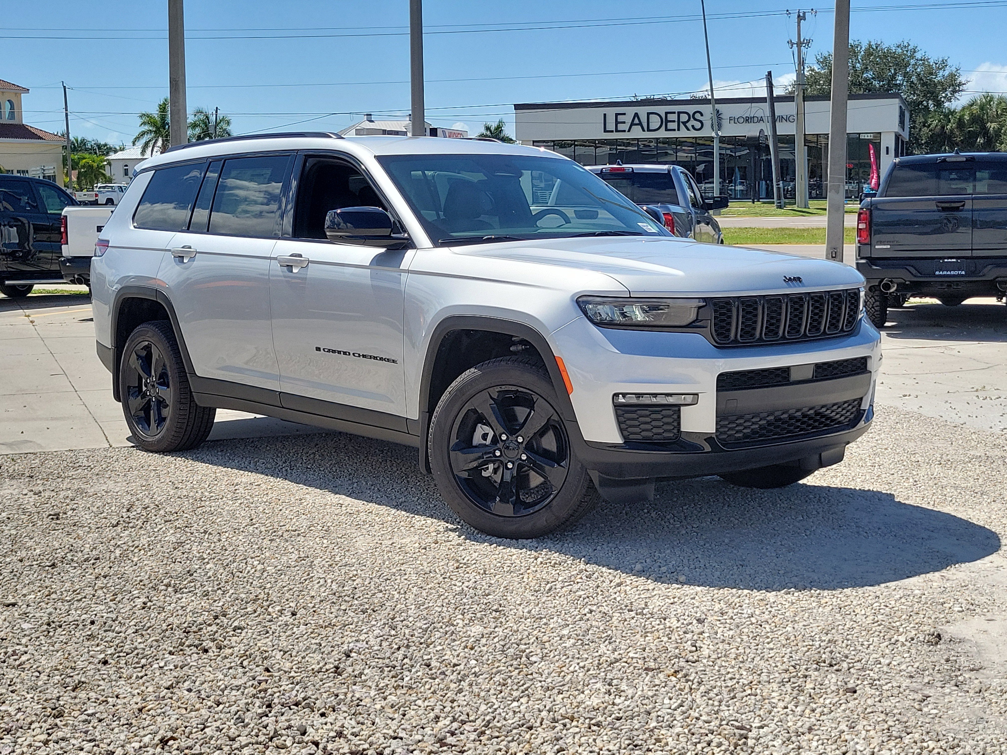 New 2025 Jeep Grand Cherokee L Limited w/ Black Appearance Package image 1
