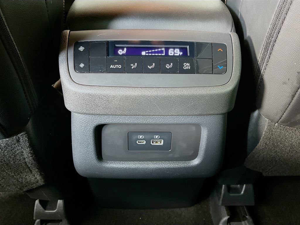 Used 2025 Nissan Pathfinder Rock Creek AWD/4WD image 31
