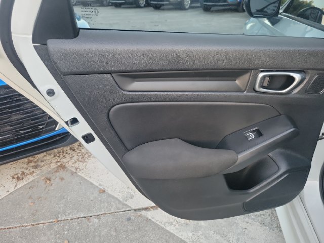 Used 2025 Honda Civic Sport image 6