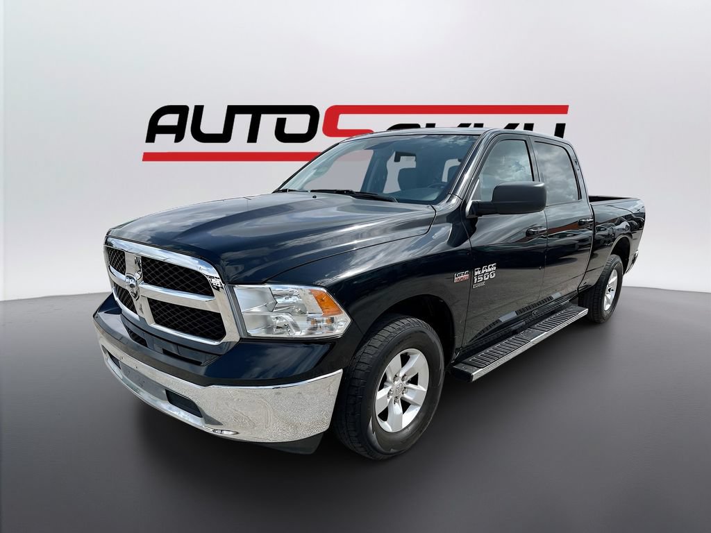 Used 2021 RAM 1500 Classic SLT AWD/4WD image 3