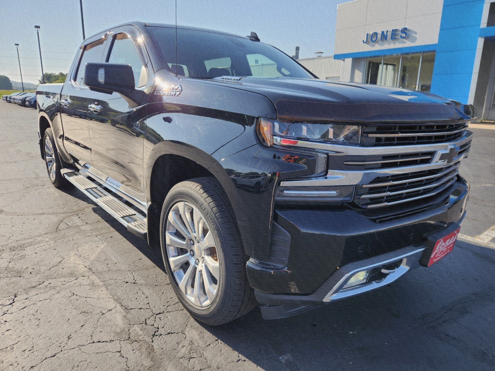 Used 2021 Chevrolet Silverado 1500 High Country w/ Technology Package AWD/4WD image 7