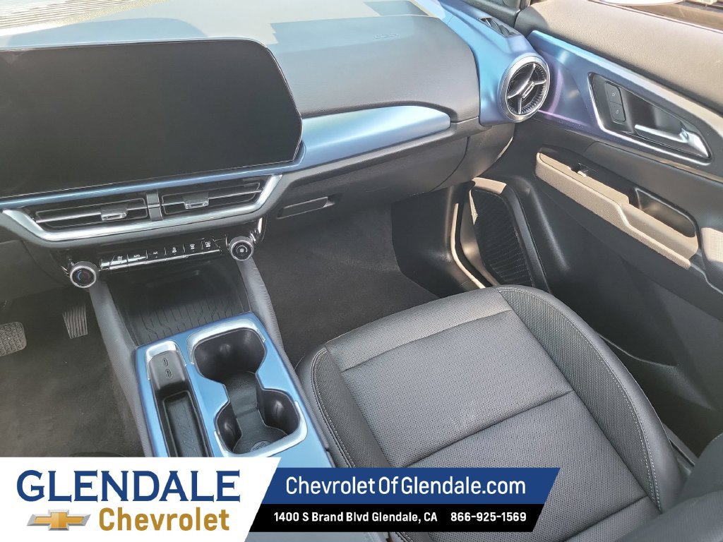 Used 2024 Chevrolet Equinox EV LT FWD image 16