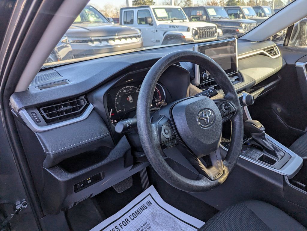 Used 2025 Toyota RAV4 LE image 12