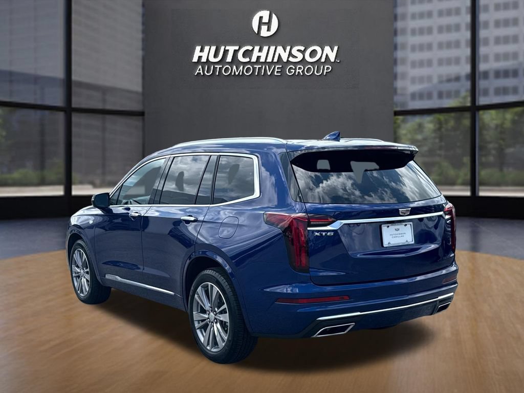 Certified 2025 Cadillac XT6 Premium Luxury FWD image 5