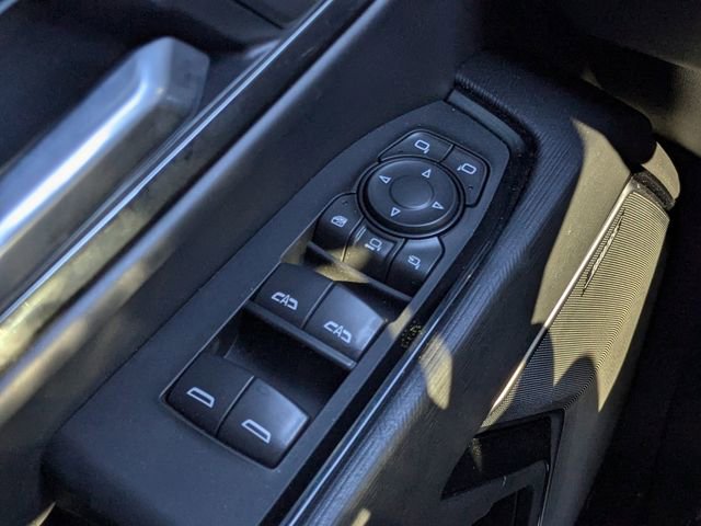 Used 2025 GMC Sierra 2500 AT4X image 16