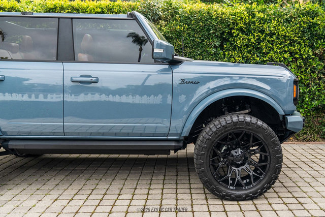 Used 2023 Ford Bronco Outer Banks image 11